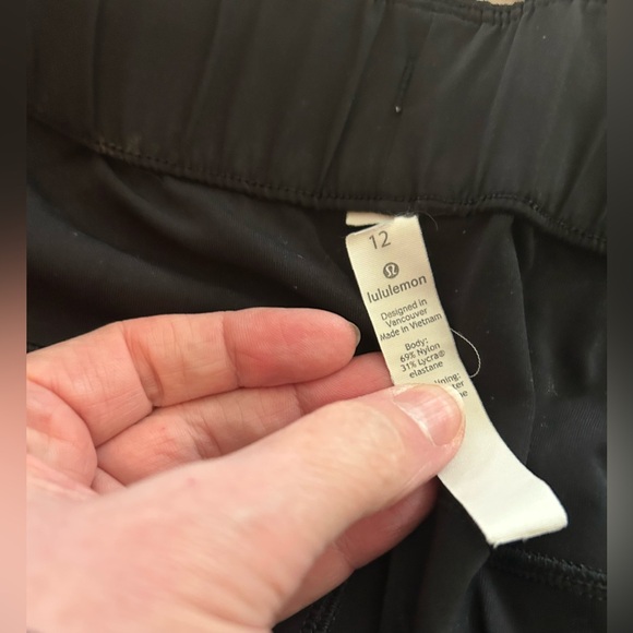 Lululemon athletica “On the Fly” Black Pants, Full length, VGUC - Picture 6 of 9